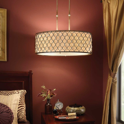 Feiss Lucia Lampadario moderno con corpo in acciaio e diffusore ovale con cristalli Colore: Argento