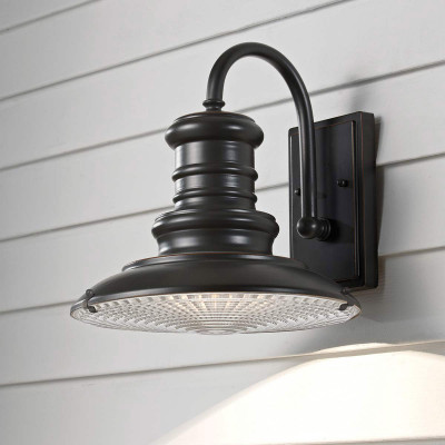 Feiss - Redding Station - Lanterna da parete rustica per esterno in alluminio e diffusore in vetro - 1 Lampadina E27 100W - IP44 - SKU: FE-REDDING2-M