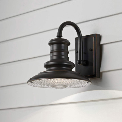 Feiss - Redding Station - Lanterna da parete rustica piccola per esterno in alluminio e diffusore in vetro - 1 Lampadina E27 100W - IP44 - SKU: FE-REDDING2-S