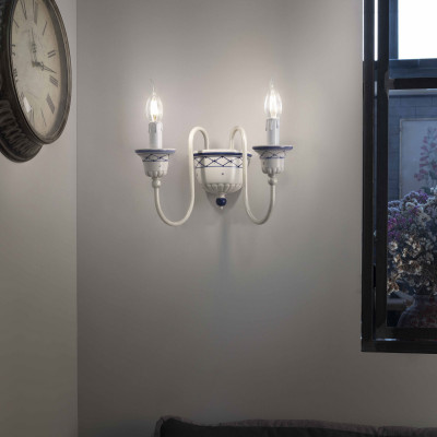 FerroLuce - Sanremo - Applique da parete rustica con doppio diffusore in ceramica decorato a mano - 2 Lampadine E14 42W - IP20 - SKU: C271-BA-27.DEC.RMB