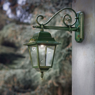 FerroLuce - Gorizia - Lampada da parete per esterni con paralume in vetro dal design rustico - 1 Lampadina E27 60W - IP43 - SKU: A104-VO-56.DEC.FAR