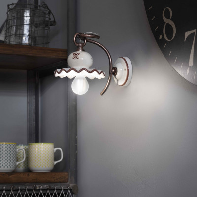 FerroLuce - Roma - Lampada da parete rustica in metallo con diffusore in ceramica decorata a mano - 1 Lampadina E14 42W - IP20 - SKU: C400-NR-33.DEC.SOM