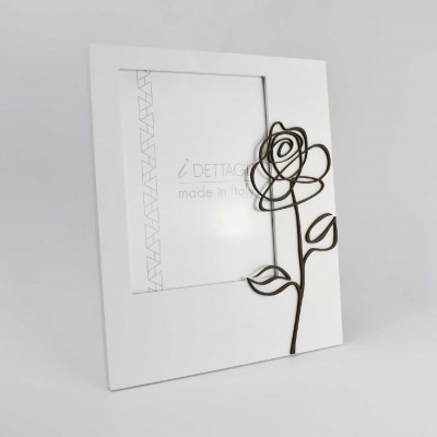 I Dettagli - Rosa - Portafoto da tavolo in legno dal design moderno con applicazione floreale - Colore: Bianco - Foto 15x20 - SKU: CL1D15X20ROSA
