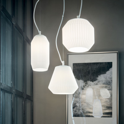 Ideal lux - Origami - Lampada a sospensione rotonda in metallo con 3 diffusori in vetro di design - Colore: Bianco - 3 Lampadine E27 60W - IP20 - SKU: 198095