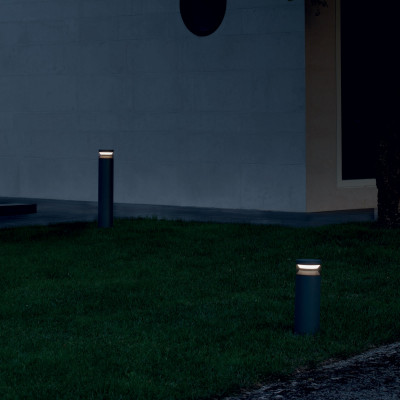 Ideal lux - Boeing - Lampioncino da giardino a led in alluminio media e diffusore in policarbonato - 1 Lampadina Led Integrato 14W - Lumen 1200 - Gradi Kelvin 3000k Luce Calda - IP65 - SKU: 32725M
