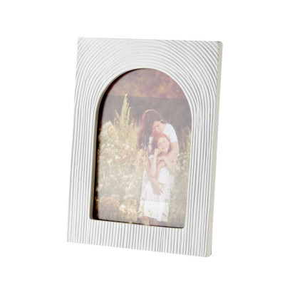 L'Oca Nera - Orizzonti - Portafoto rettangolare grande in resina dal design ad arco - Colore: Bianco - Foto 13x18 - SKU: 1F175
