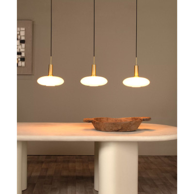 Lucide Singala Lampadario moderno in metallo con 3 diffusori lineari in vetro opalino Colore: Oro