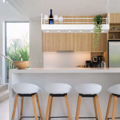 Lucide Miravelle Lampadario moderno lineare in metallo con 6 diffusori con faretti Colore: Bianco