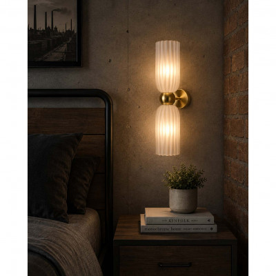 Maytoni Antic Applique da parete in metallo e doppio diffusore in vetro dal design elegante Colore: Bianco