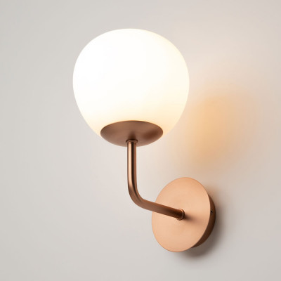 Maytoni - Erich - Applique da parete moderna con struttura in metallo e paralume in vetro - 1 Lampadina E14 40W - IP20 - SKU: MOD221-WL-01