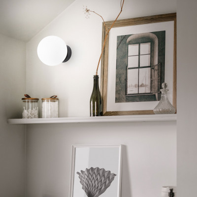 Perenz - Maga - Applique da parete moderna con struttura in metallo e diffusore a bocia in vetro - 1 Lampadina G9 28W - SKU: 8070