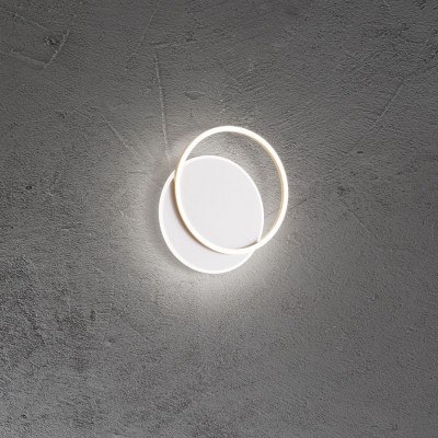 Perenz - Orbit - Plafoniera a led piccola con struttura in metallo dal design moderno - Colore: Bianco/Oro - 1 Lampadina - Led Integrato - 43W - Lumen 3010 - Gradi Kelvin 3000k Luce Calda - IP20 - SKU: 8194ORLC