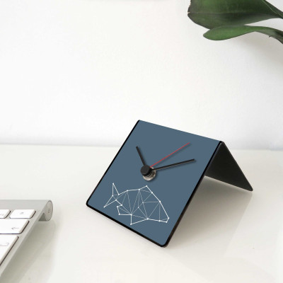Design Object - Totem Collection - Orologio da scrivania per casa o ufficio in metallo con dedica sul retro "PESCE" - SKU: IT223