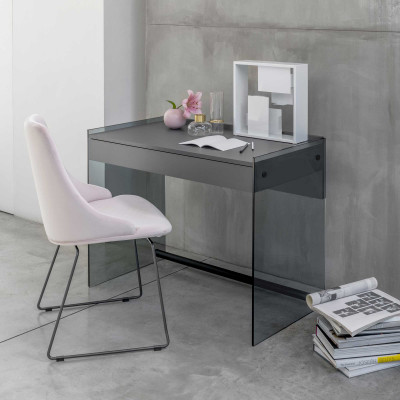 Pezzani MyDesk Scrivania con struttura in vetro top e cassetto in legno Colore: Fumè/Grigio Ardesia
