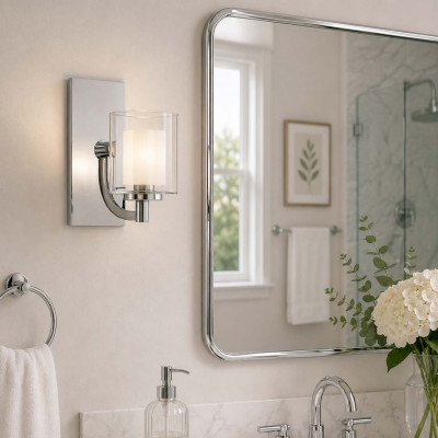 Quoizel Kolt Applique per bagno con struttura in acciaio e diffusore in vetro opalino Colore: Cromato