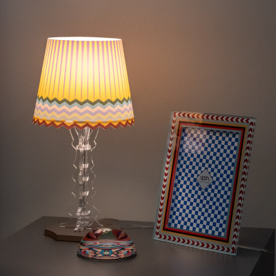 Vesta - Brighella - Abatjour da comodino in plexiglass con lampadina a LED di design Rainbow - 1 Lampadina E14 40W - IP20 - SKU: 04245D48
