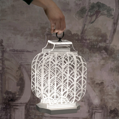  Vesta - Atena - Lampada da tavolo media ricaricabile a LED in plexiglass dal design moderno - Colore: Avorio - 1 Lampadina Led Integrato 12W - Gradi Kelvin 4000k Luce Naturale - IP20 - SKU: 0435629 