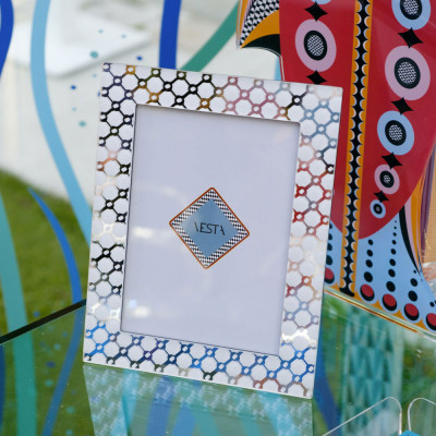 Vesta Easy Chic Portafoto piccolo in plexiglass dal design moderno ed elegante Foto 10x15 Colore: Argento