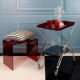 Carrello in plexiglass con ruote dal design moderno