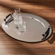 Vassoio ovale in acciaio inossidabile lucido dal design moderno ed elegante