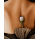 Quadro figurativo moderno Scent of a Woman 80x120 fiori in rilievo