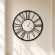Orologio da muro rotondo in metallo con numero romani dal design moderno