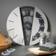 Orologio da muro rotondo in metallo dal design moderno ed elegante