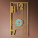 Orologio da parete rettangolare con quadrante centrale e dettagli geometrici
