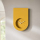 Orologio da parete moderno in metallo con design minimale e quadrante incassato