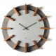 Orologio da parete particolare in metallo e dettagli in legno