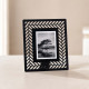 Portafoto da tavolo con cornice in metallo dal design moderno