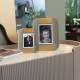 Portafoto da tavolo con cornice in metallo dal design moderno