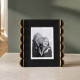 Portafoto da tavolo con cornice in metallo piccola dal design moderno