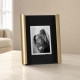 Portafoto da tavolo dal design moderno con cornice in metallo
