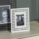 Portafoto piccolo da tavolo dal design moderno in metallo