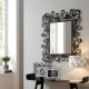 Specchio da parete rettangolare in metallo dal design moderno