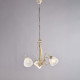 Lampadario classico in metallo laccato con 3 diffusori in vetro