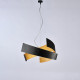Lampada a sospensione con struttura e paralume in metallo dalle linee moderne