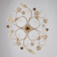 Lampada da soffitto grande con struttura in metallo dalle linee classiche