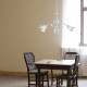 Lampadario piccolo classico con struttura in metallo e diffusori in vetro