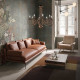 Lampadario grande con struttura in metallo dalle linee classiche