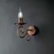 Applique da parete con struttura in metallo dalle linee classiche