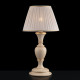 Lampada da tavolo in legno con paralume in plisse bianco