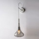 Lampada da parete con singolo diffusore in vetro dal design moderno ed elegante