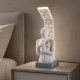 Lampada da comodino LED moderna con scultura abbraccio di papà