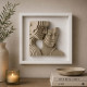 Quadro piccolo moderno con pannello in legno e volti in marmorino