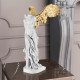Scultura da tavolo piccola in marmorino dal design moderno ed elegante