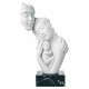 Scultura moderna con la famiglia "Face"