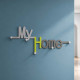 Appendiabiti per ingressi dal design moderno con scritta myhome e 5 ganci