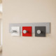 Attaccapanni moderno di design in legno con 3 ganci in alluminio